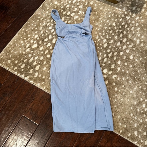 Lovers and Friends Titus Midi Dress in Baby Blue. Size XXS - Picture 6 of 9